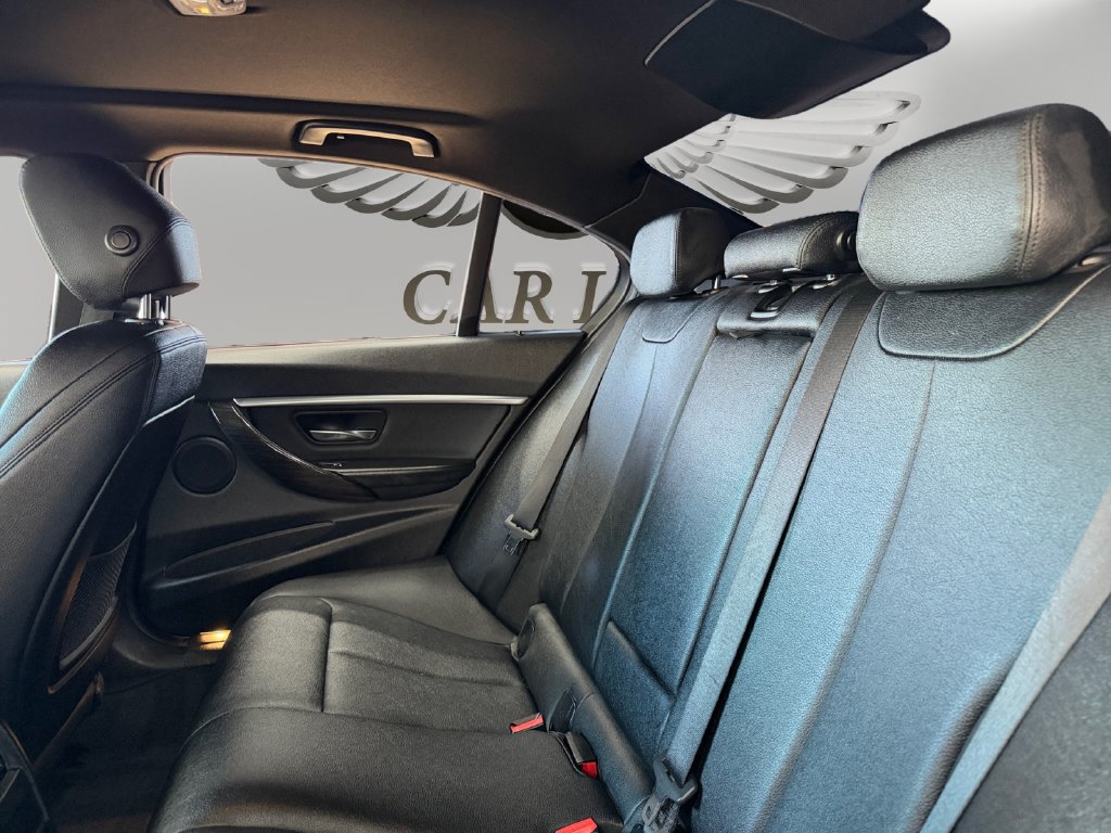 Used 2016 BMW 328i Sedan RWD image 13