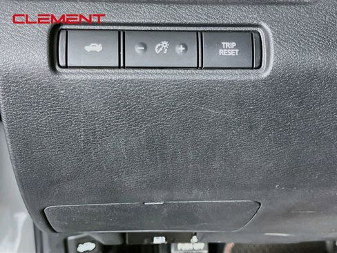 Used 2022 Nissan Altima 2.5 SR FWD image 13