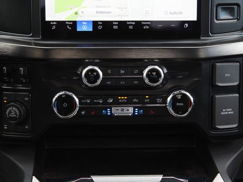 Used 2024 Ford F250 Lariat w/ Tremor Off-Road Package image 19