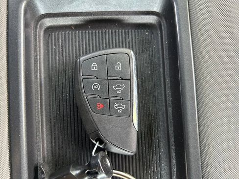 Used 2025 GMC Hummer EV 3X AWD/4WD image 39