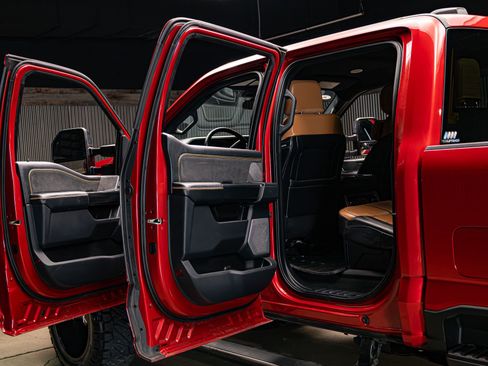 Used 2023 Ford F250 Platinum image 28