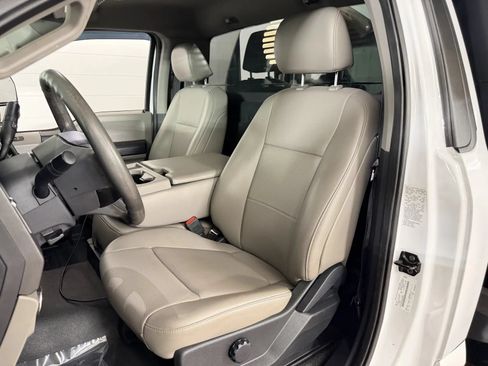 Used 2022 Ford F550 4x4 Regular Cab Super Duty image 13