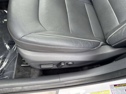 Used 2019 Hyundai Ioniq Limited FWD image 40