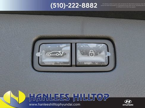 New 2026 Genesis GV70 2.5T Select image 19