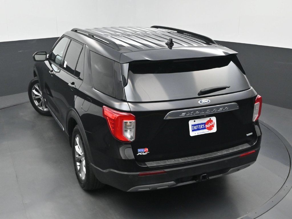 Used 2020 Ford Explorer XLT w/ Equipment Group 202A RWD image 32