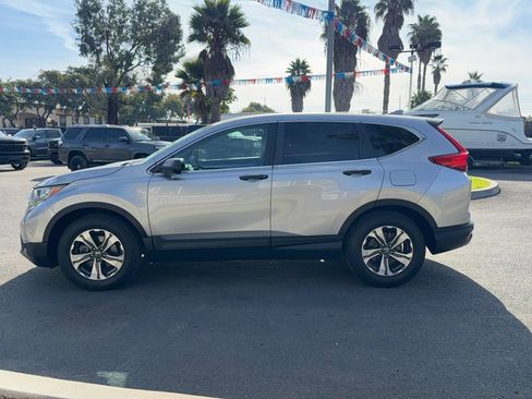 Used 2017 Honda CR-V LX image 7