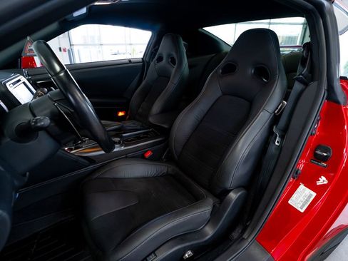 Used 2023 Nissan GT-R Premium w/ Floor Mat Package image 41