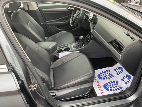 Used 2020 Volkswagen Jetta SE w/ SE Cold Weather Package image 22