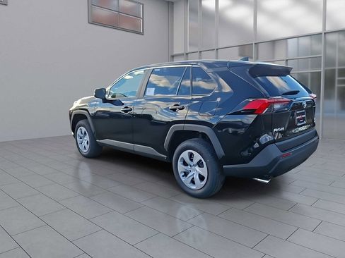 New 2025 Toyota RAV4 LE image 9