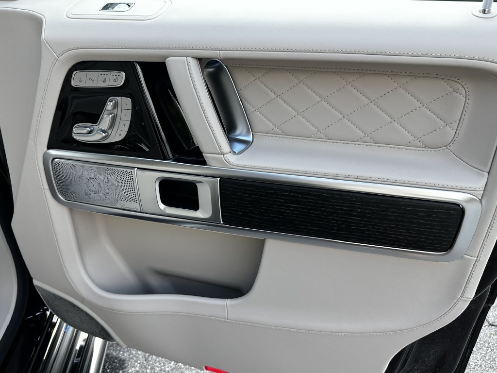 New 2027 Mercedes-Benz G 580 e image 15
