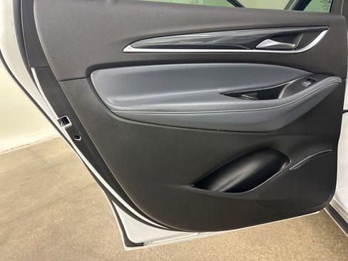 Certified 2024 Buick Enclave Premium image 29