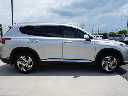 Used 2022 Hyundai Santa Fe SEL w/ Convenience + Premium Package FWD image 6