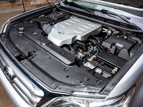 Used 2013 Lexus GX 460 image 40