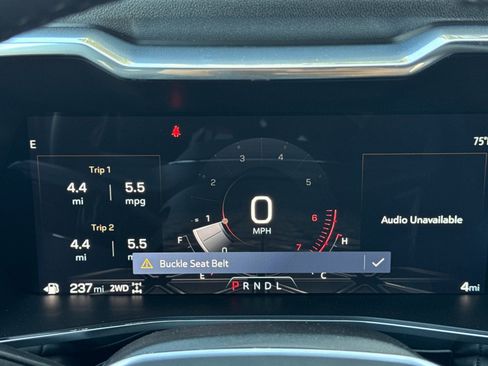 New 2026 GMC Canyon Elevation w/ Technology Package AWD/4WD image 24