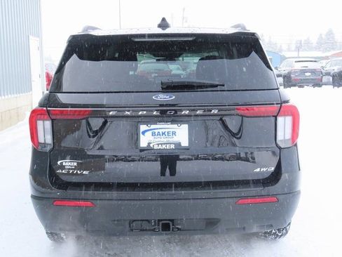Used 2025 Ford Explorer Active image 11