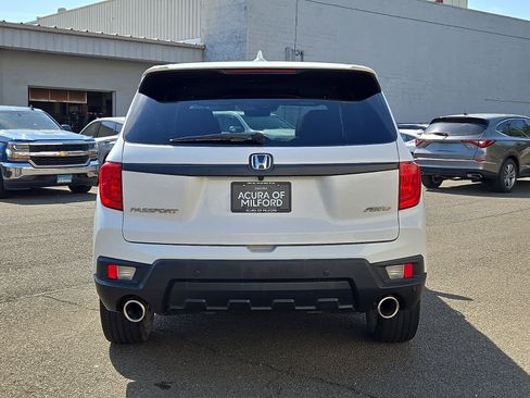 Used 2023 Honda Passport EX-L image 6