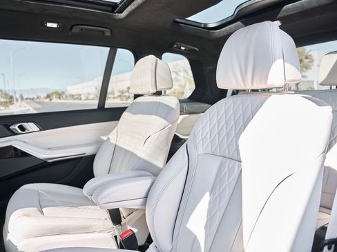 Used 2024 BMW X7 M60i w/ Executive Package AWD/4WD image 49
