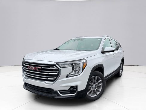 Used 2024 GMC Terrain SLT w/ Infotainment Package II AWD/4WD image 1