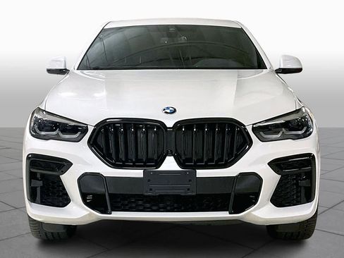 Used 2023 BMW X6 xDrive40i w/ M Sport Package image 3