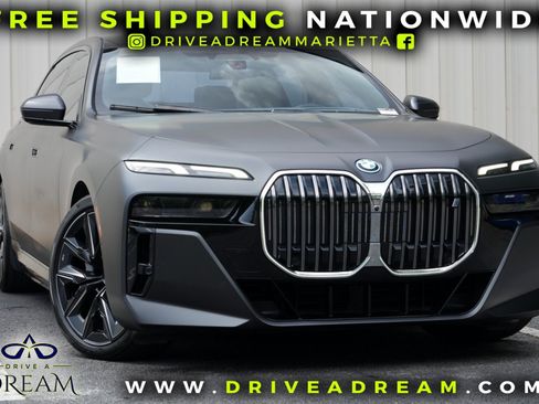 Used 2023 BMW i7 xDrive60 AWD/4WD image 2