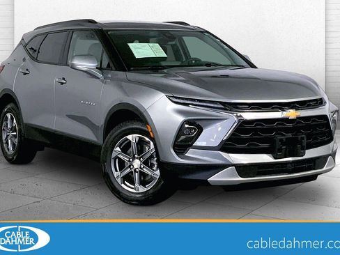 Used 2025 Chevrolet Blazer LT w/ Convenience Package AWD/4WD image 1