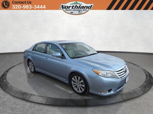 Used 2011 Toyota Avalon Limited FWD image 3