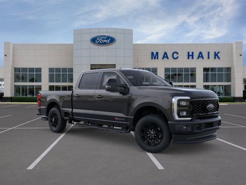 New 2026 Ford F250 Lariat w/ Black Appearance Package AWD/4WD image 7