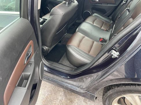 Used 2016 Chevrolet Cruze LT w/ Sun, Sound and Sport Package FWD image 11