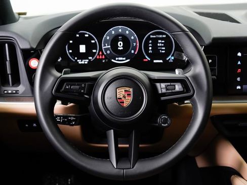 Certified 2025 Porsche Cayenne Coupe AWD/4WD image 14