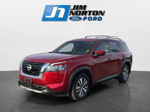 Used 2024 Nissan Pathfinder SL image 7