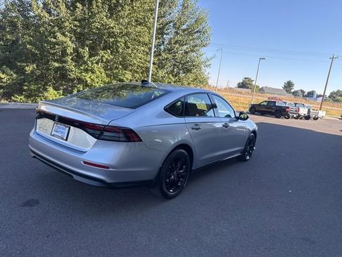 New 2025 Honda Accord SE image 6