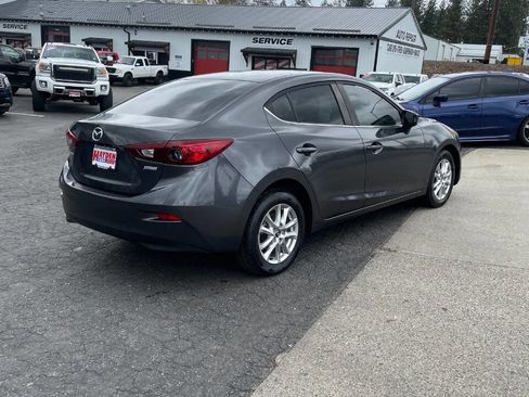 Used 2016 MAZDA MAZDA3 i Sport w/ Preferred Equipment Package image 5