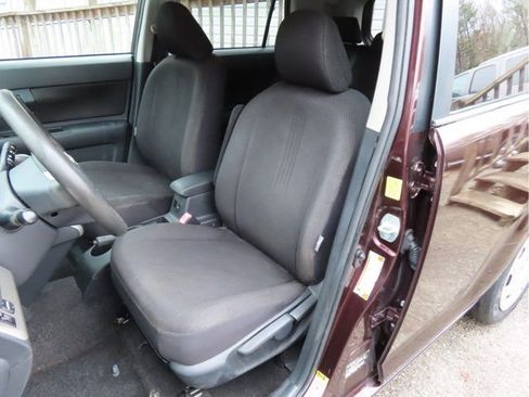 Used 2009 Scion xB image 17