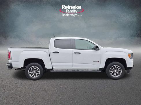 Used 2022 GMC Canyon AT4 w/ Trailering Package AWD/4WD image 4