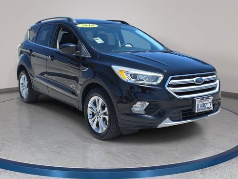 Used 2018 Ford Escape SEL AWD/4WD image 4