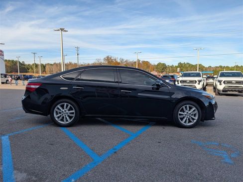 Used 2013 Toyota Avalon XLE image 8