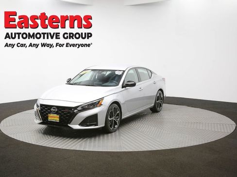 Used 2023 Nissan Altima 2.5 SR FWD image 51