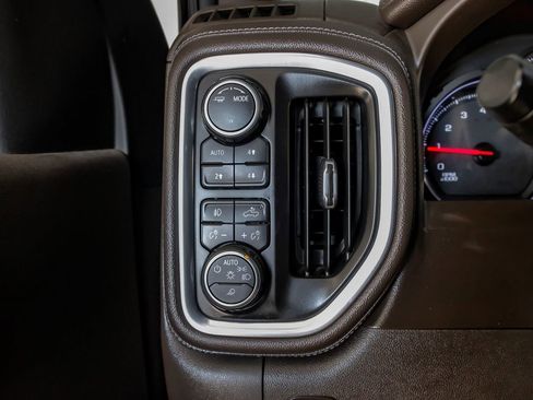 Used 2020 Chevrolet Silverado 2500 LTZ AWD/4WD image 25