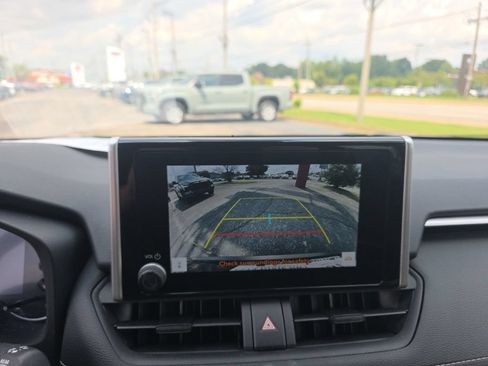 Used 2025 Toyota RAV4 LE FWD image 19