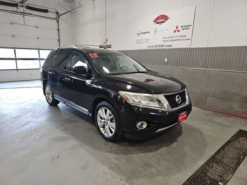 Used 2015 Nissan Pathfinder Platinum w/ Cargo Package AWD/4WD image 1