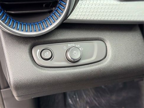 New 2026 Chevrolet Trax LT w/ Driver Confidence Package image 22