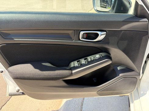 Used 2022 Honda Civic Sport image 9