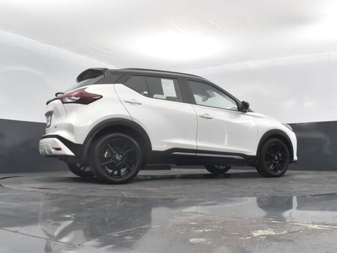 Used 2023 Nissan Kicks SR w/ SR Premium Package image 44