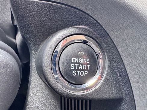 Used 2024 Subaru Crosstrek 2.0i Premium image 19