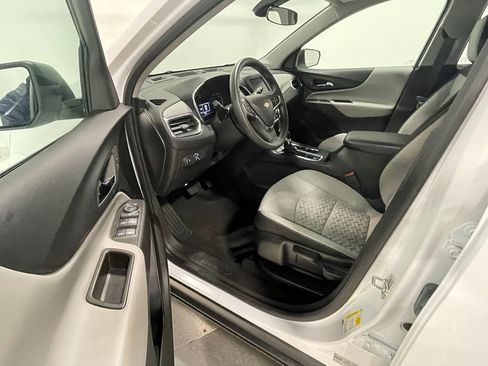 Used 2024 Chevrolet Equinox LS image 18