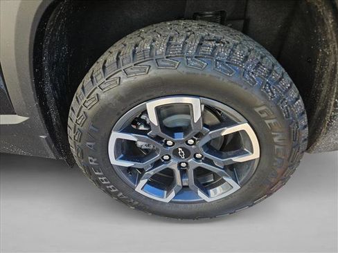 New 2026 Chevrolet Equinox ACTIV image 8