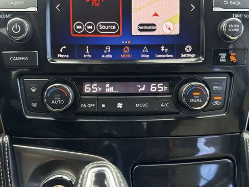 Used 2021 Nissan Maxima Platinum w/ Sport Mat Group image 28