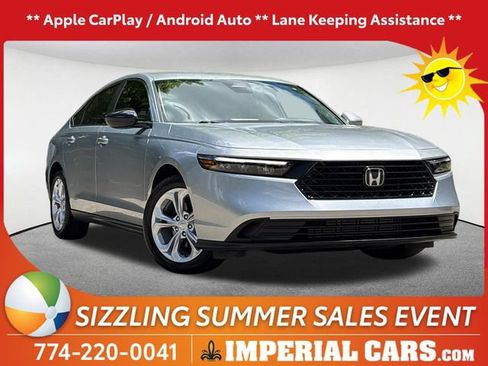 Used 2025 Honda Accord LX image 1