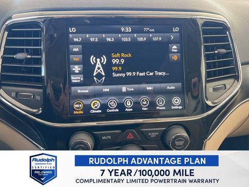 Used 2021 Jeep Grand Cherokee Limited image 19