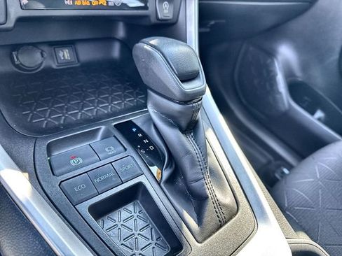 Used 2023 Toyota RAV4 XLE image 28